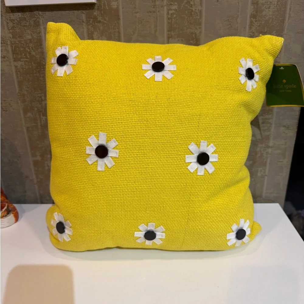 Kate Spade‎ Sunflower Yellow Floral Accent Pillow NWT